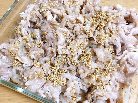 レンジで簡単!豚もやし蒸し★*。
